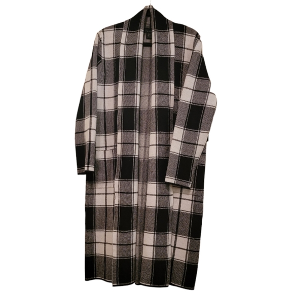 Tahari Sweaters - Grey, White and Black Tahari Women's Plaid Long Cardigan 